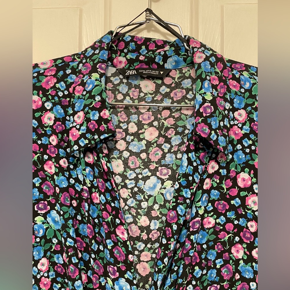 Zara Multicolor Floral Pattern Top - Picture 3 of 8